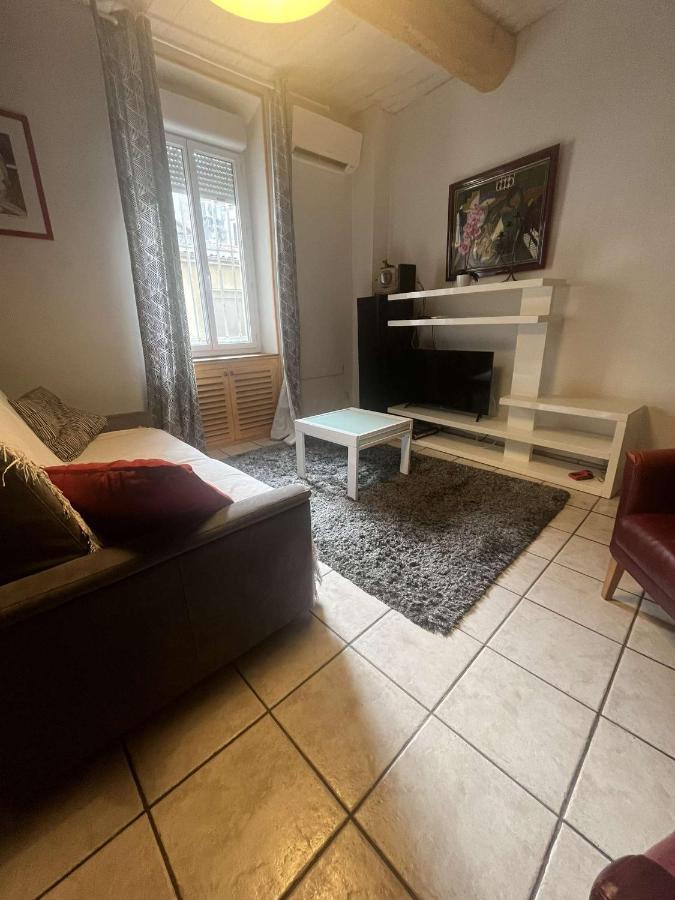 L'Atypique Coeur De Ville - Clim Et Parking Nimes Ngoại thất bức ảnh